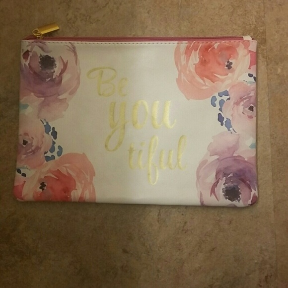 Macy's "Be You Tiful" Floral Cosmetic Bag - Picture 2 of 6